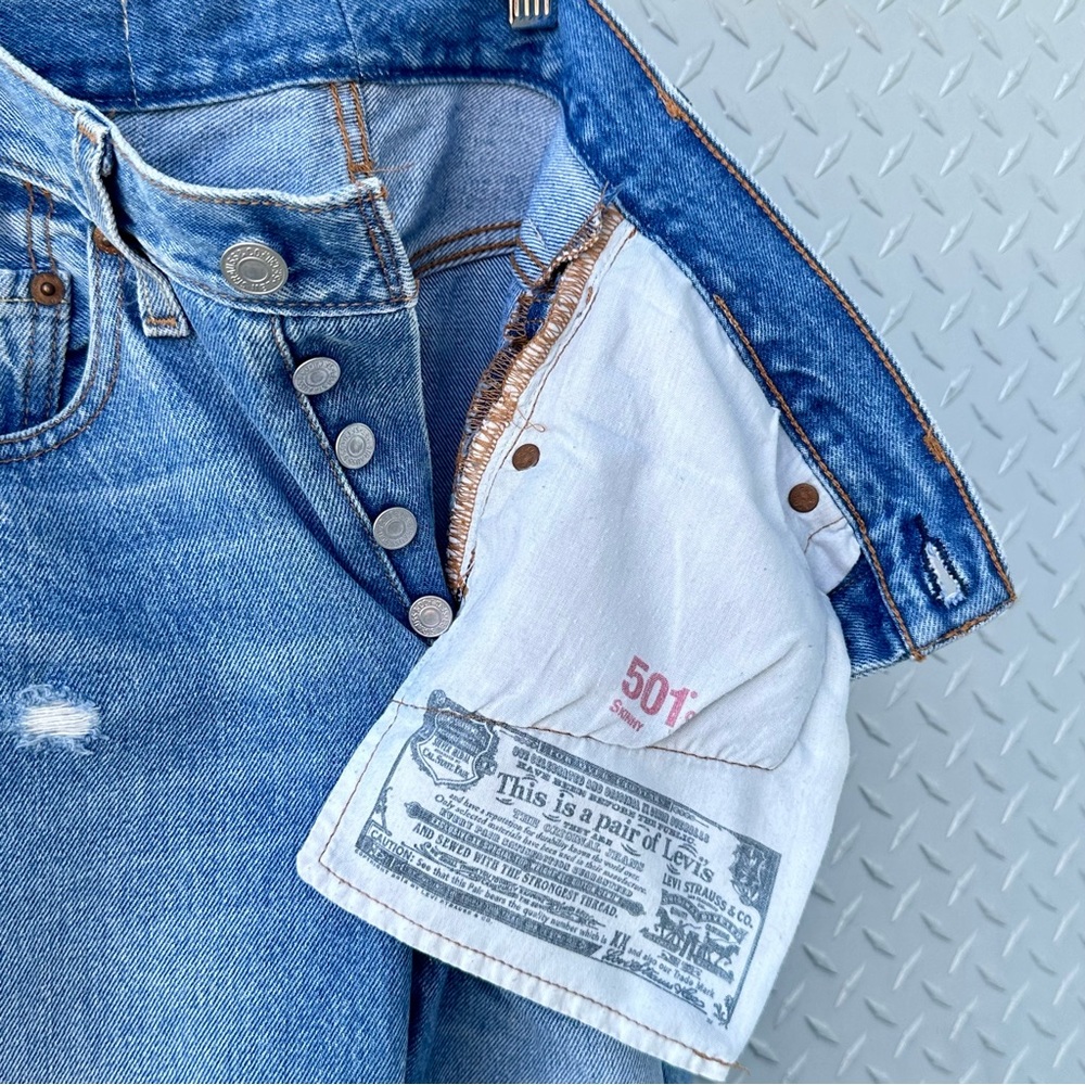Levi’s 501 - Picture 6 of 7